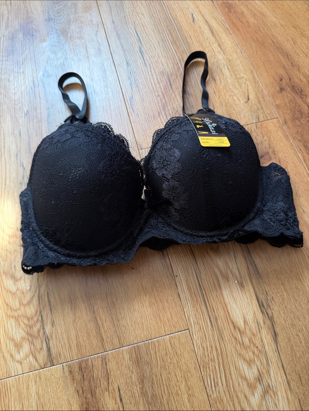 Black Lace Push-Up Bra - Women Intimates